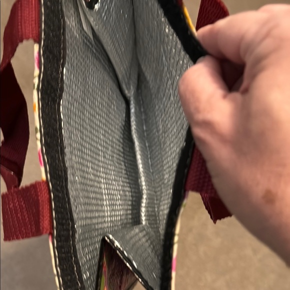 NATURAL LIFE Red Floral Insulated Lunch Bag and Keychain Combo - Picture 4 of 11